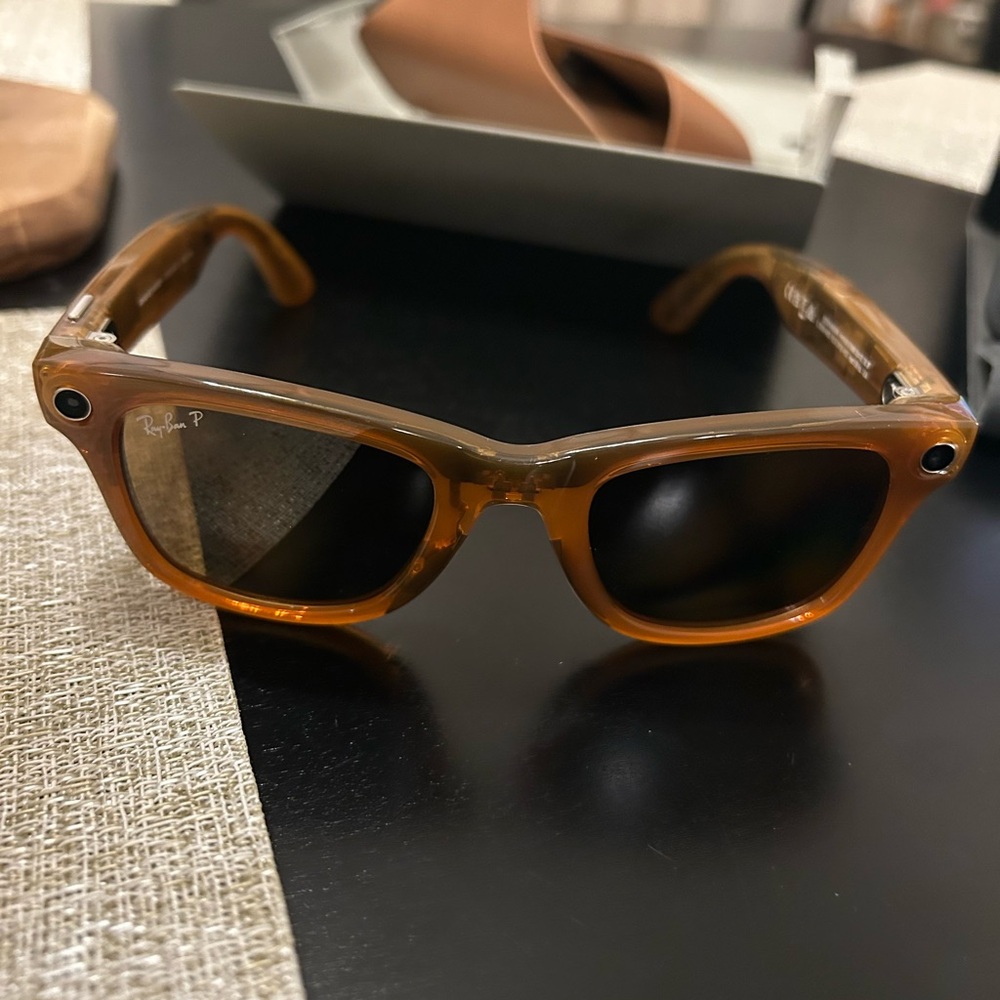 NEW/UNUSED Ray-Ban META Wayfarer “Shiny Caramel” with “Polar Brown” Lenses